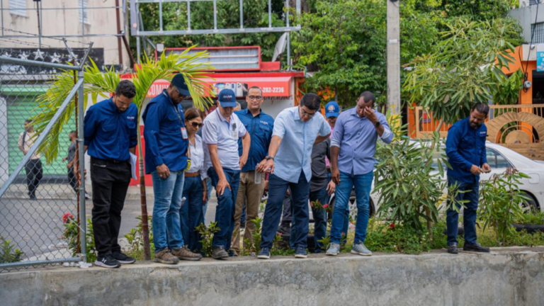 CAASD sanea cañada Guajimía en Santo Domingo